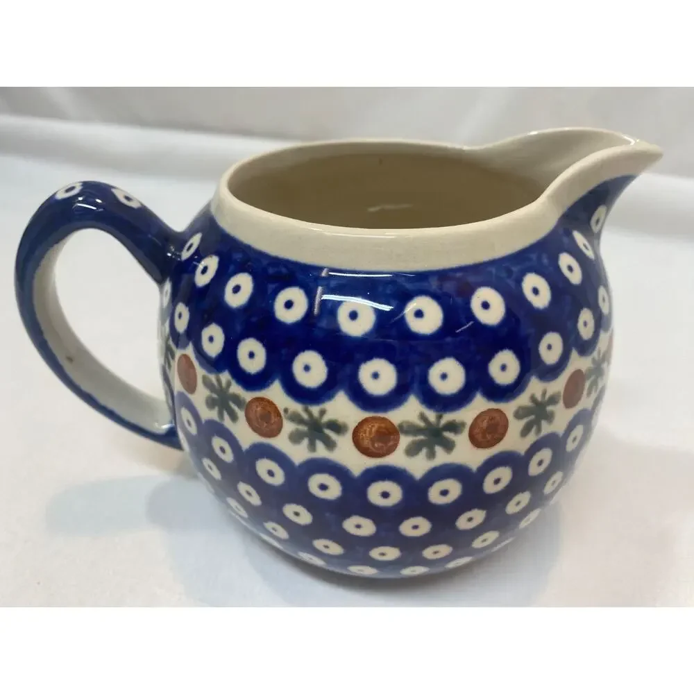 BOLESLAWIEC Polish Pottery - 24 oz Round Pitcher w/Mosquito Pattern